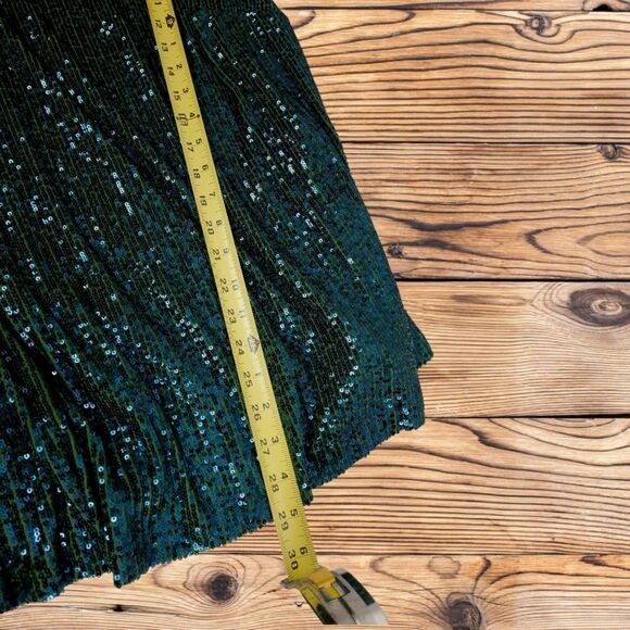 Alex Evenings Shimmering Allover Sequin Top - Picture 7 of 9